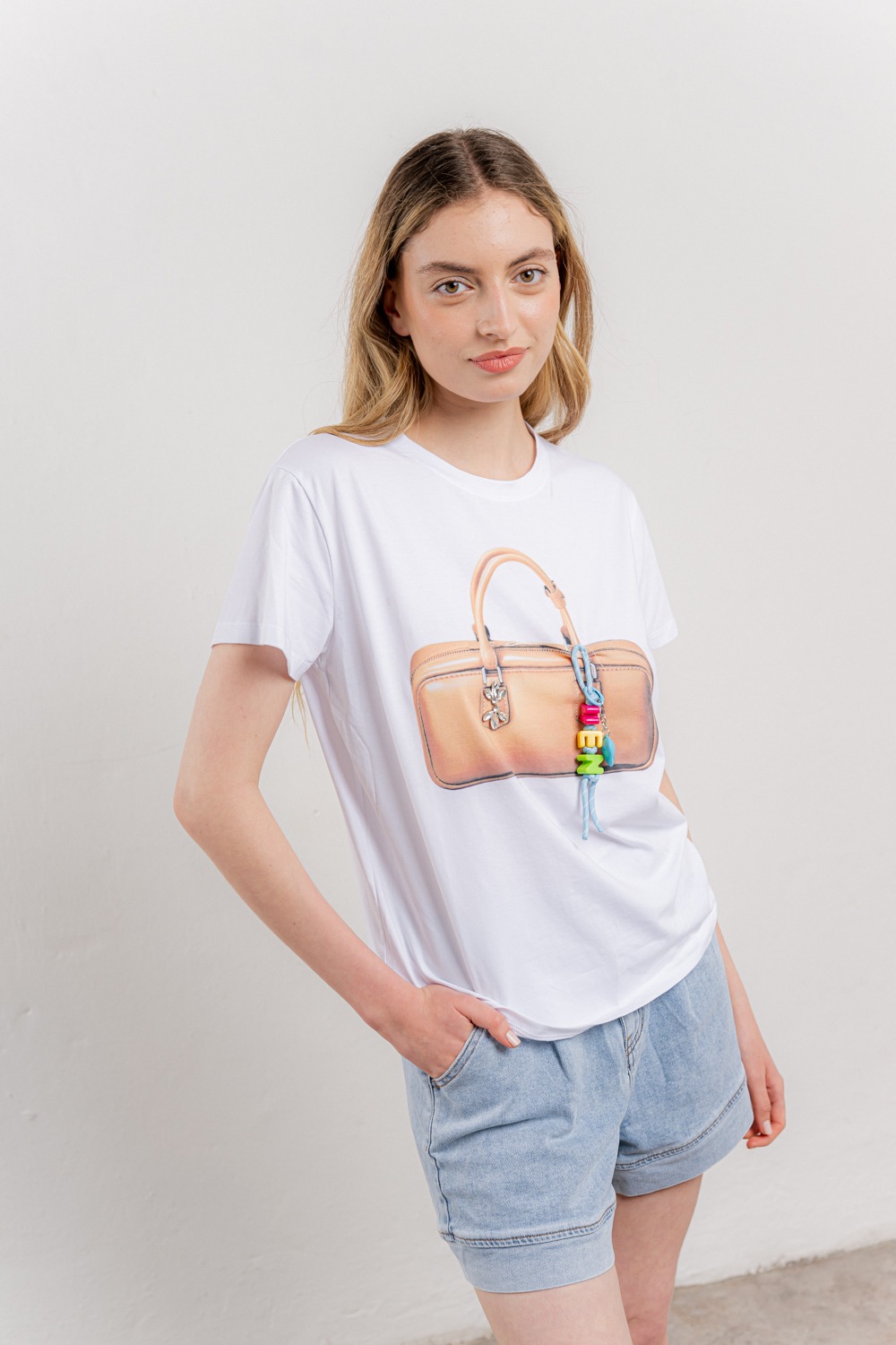 REMERA POP