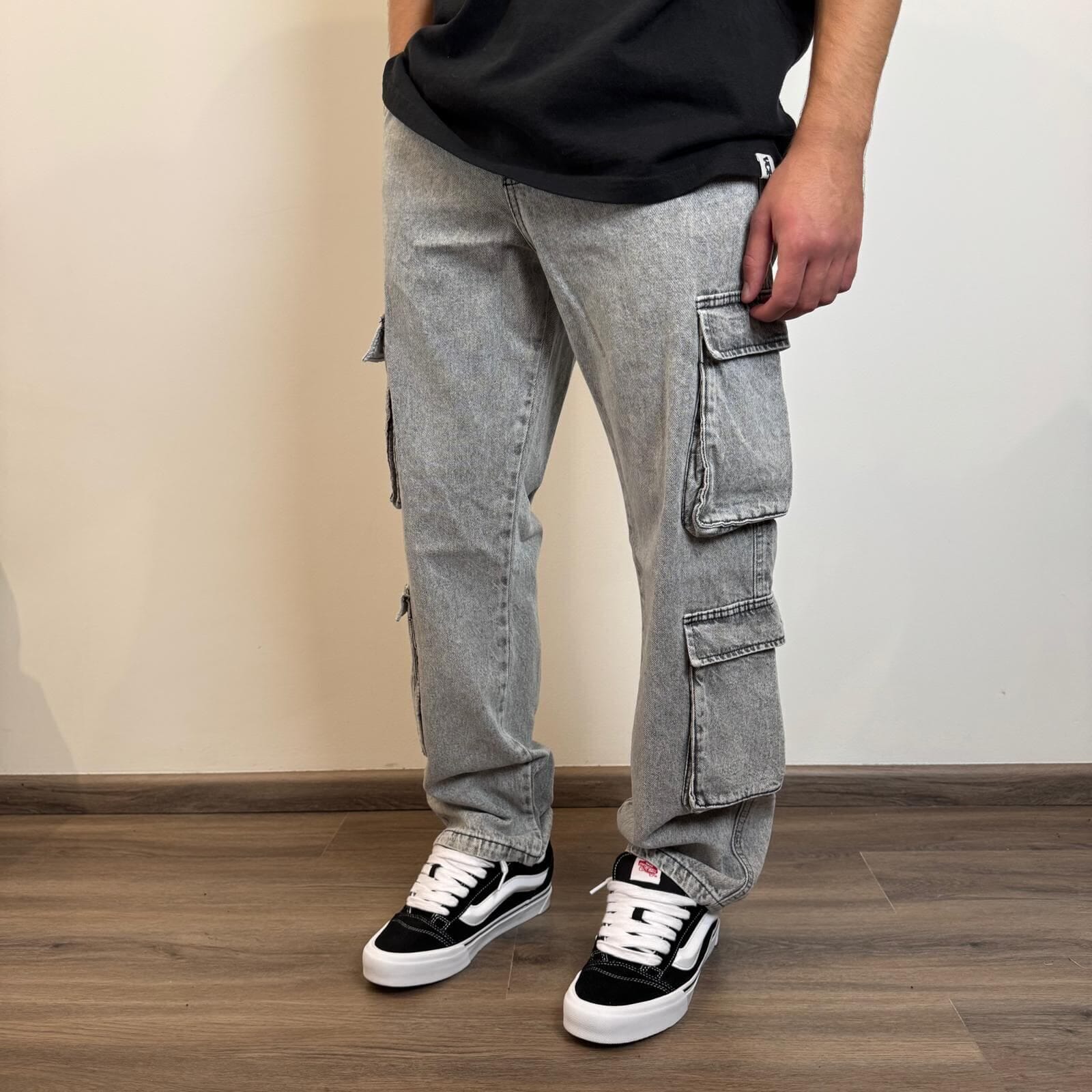 Jean cargo doble bolsillo